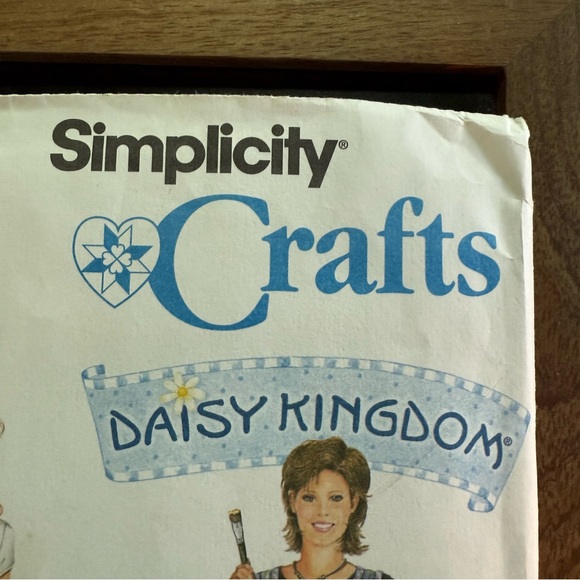 Simplicity 5201 Sewing Pattern Apron  Crafts Daisy Kingdom Apron Pattern - Picture 4 of 9